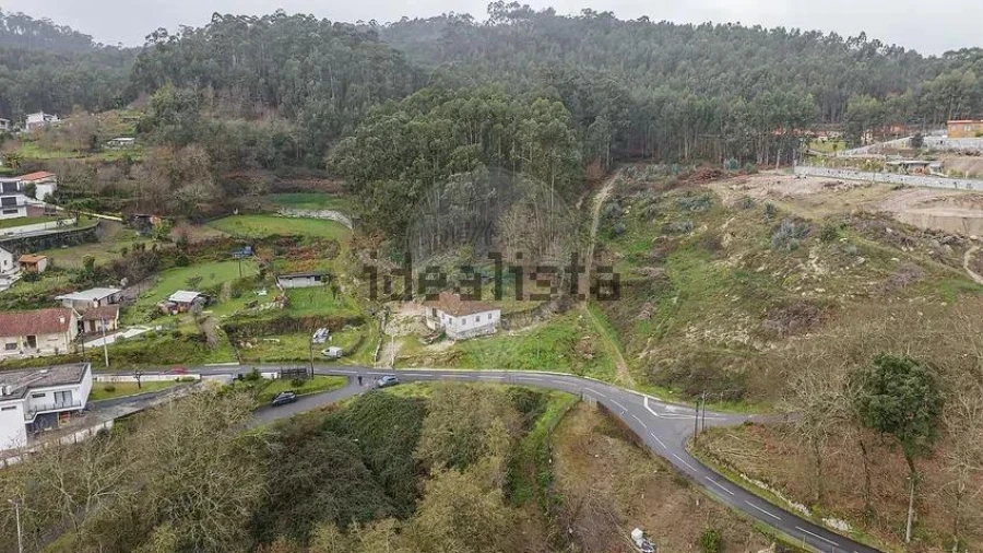 Moradia T2 para Venda em Passos Foto 28