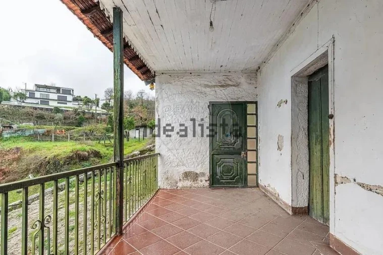 Moradia T2 para Venda em Passos Foto 4