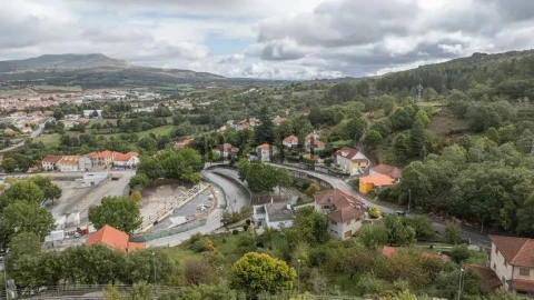 Terreno para Venda em Montalegre e Padroso