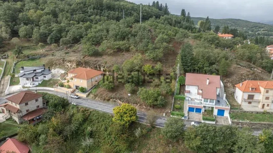 Terreno para Venda em Montalegre e Padroso Foto 3
