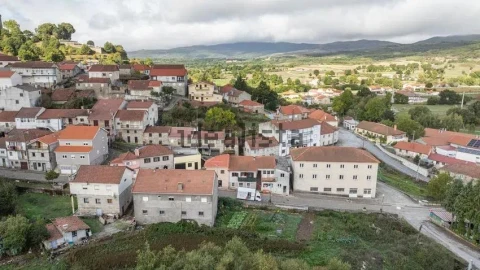 Terreno para Venda em Montalegre e Padroso