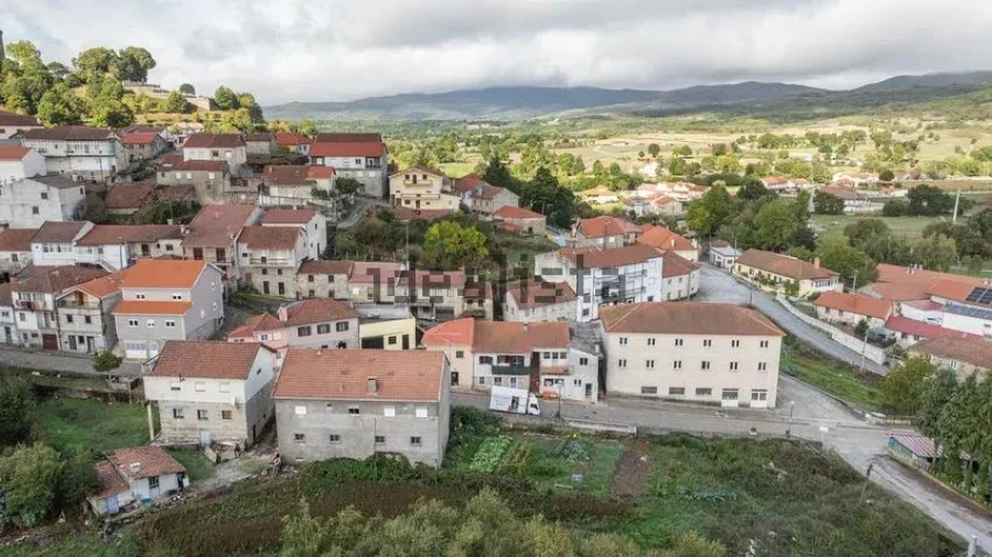 Terreno para Venda em Montalegre e Padroso Foto 5