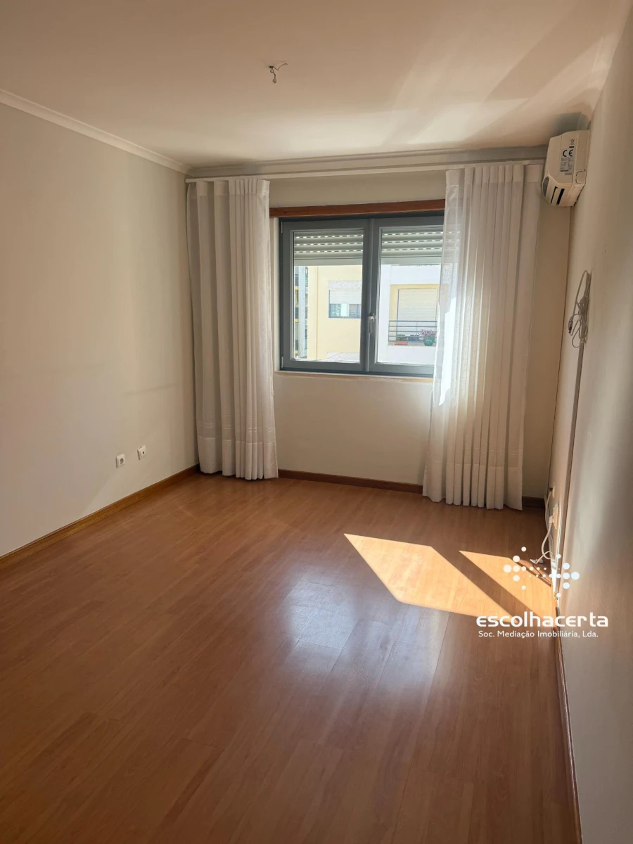 Apartamento T3 para Venda em Quinta do Anjo Foto 26