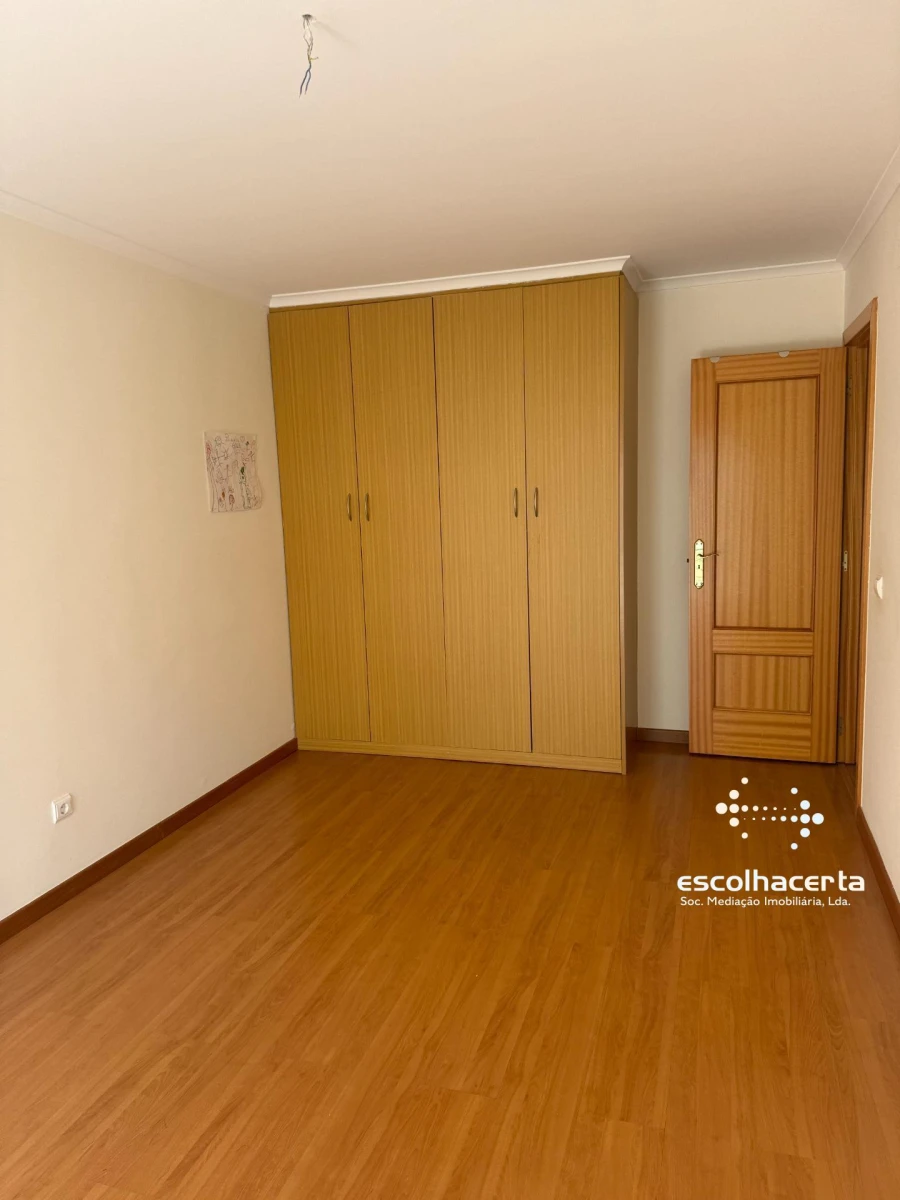 Apartamento T3 para Venda em Quinta do Anjo Foto 29