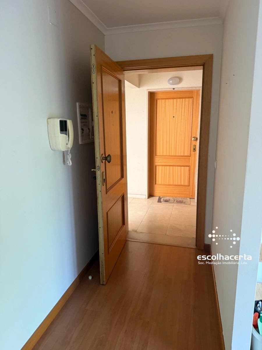 Apartamento T3 para Venda em Quinta do Anjo Foto 6