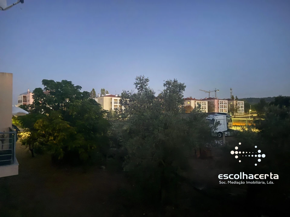Apartamento T1 para Venda em Quinta do Anjo Foto 7