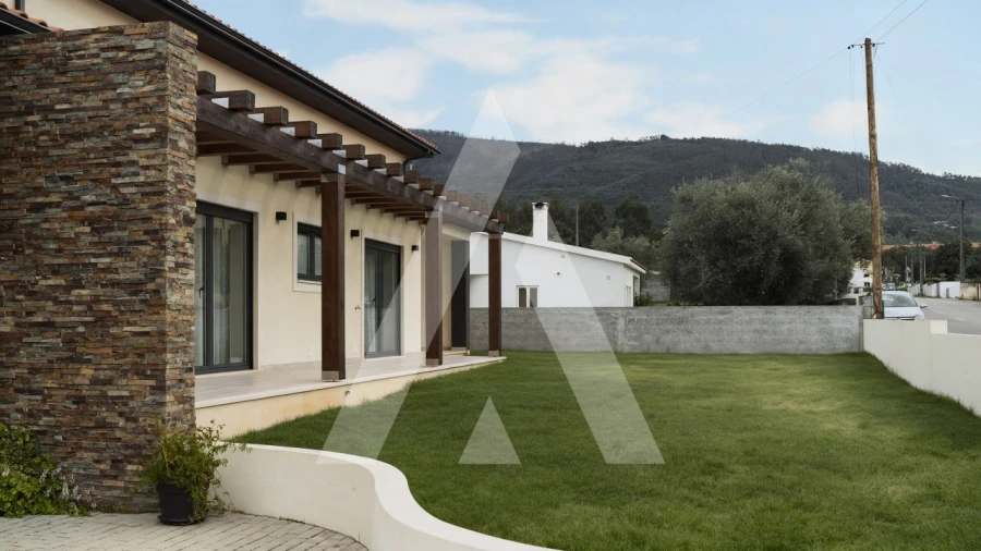 Moradia T4 para Venda em Lousã e Vilarinho Foto 6