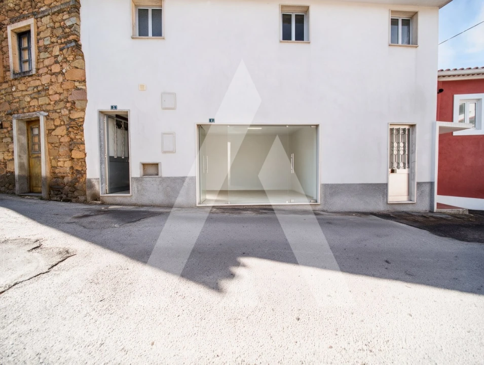 Apartamento T1 para Venda em Alvares Foto 9