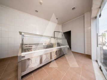 Apartamento T1 para Venda em Alvares
