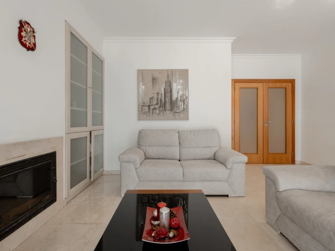 Apartamento T3 para Venda em Tavarede Foto 4