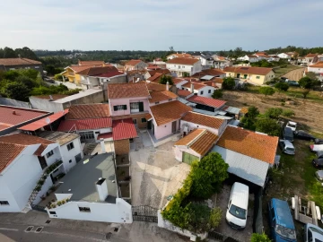 Moradia T5 para Venda em Carapinheira