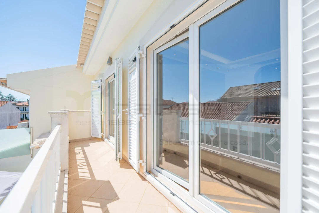 Moradia T5 para Venda em Carcavelos e Parede Foto 57