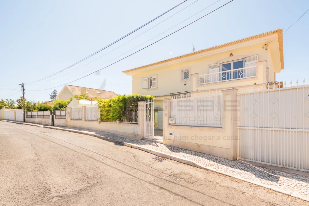 Moradia T5 para Venda em Carcavelos e Parede Foto 72