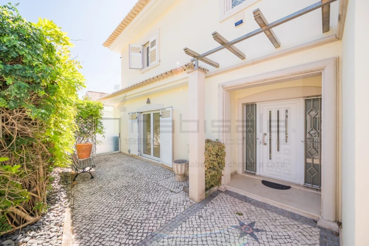 Moradia T5 para Venda em Carcavelos e Parede Foto 3