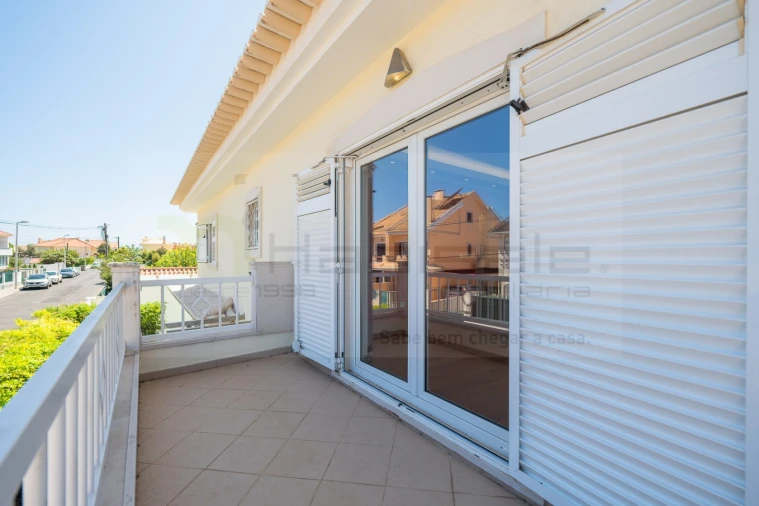 Moradia T5 para Venda em Carcavelos e Parede Foto 35