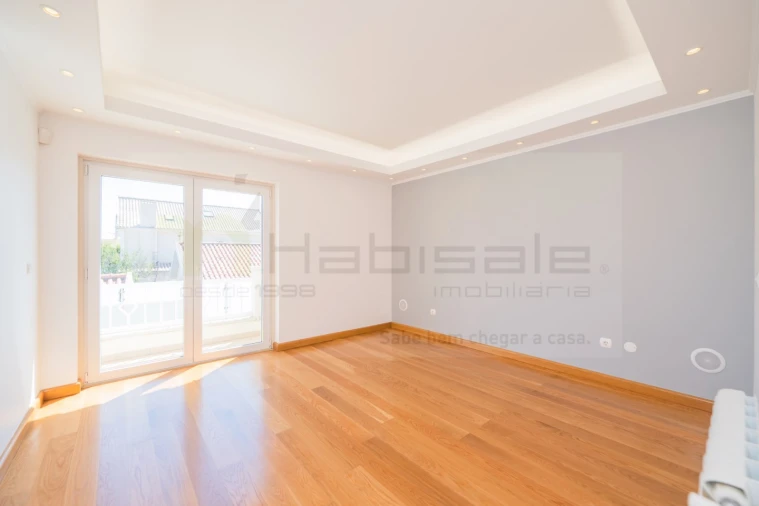 Moradia T5 para Venda em Carcavelos e Parede Foto 62