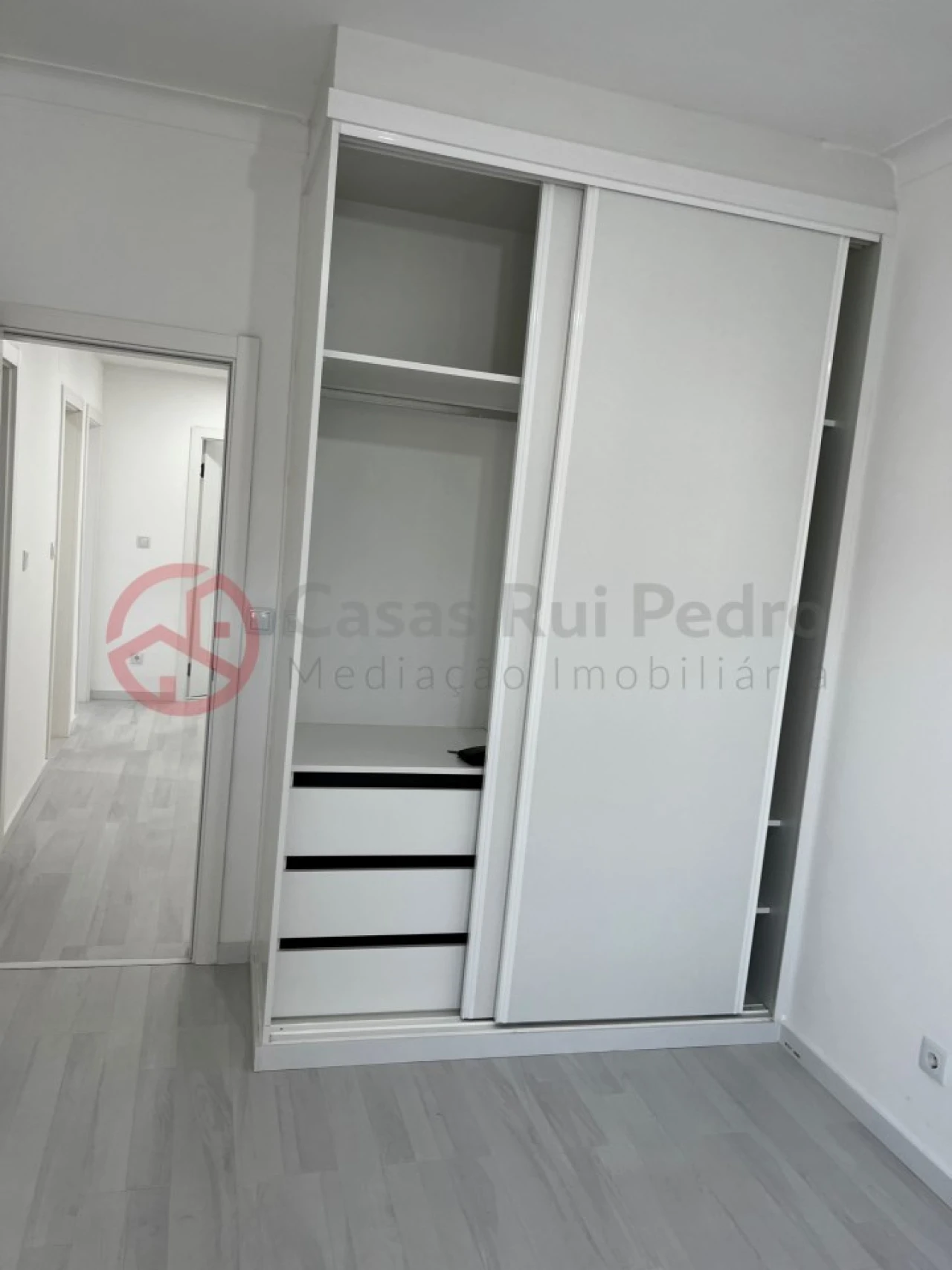 Apartamento T3 para Venda em Seixal, Arrentela e Aldeia de Paio Pires Foto 9