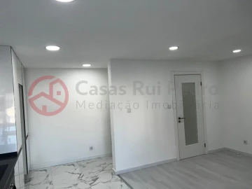 Apartamento T3 para Venda em Seixal, Arrentela e Aldeia de Paio Pires