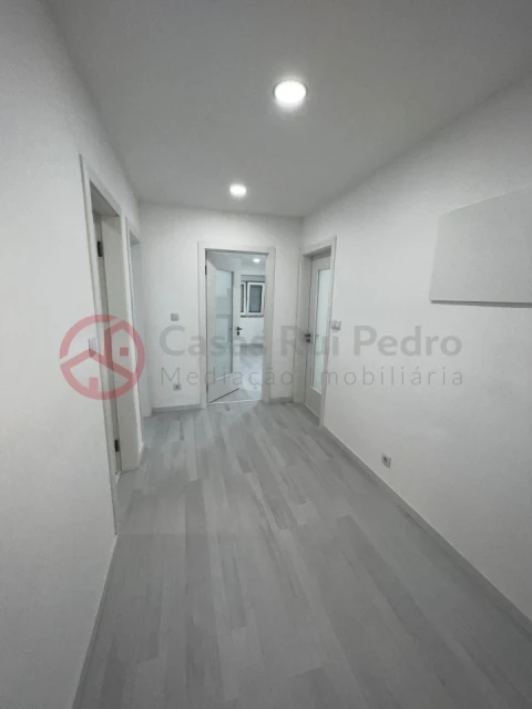 Apartamento T3 para Venda em Seixal, Arrentela e Aldeia de Paio Pires