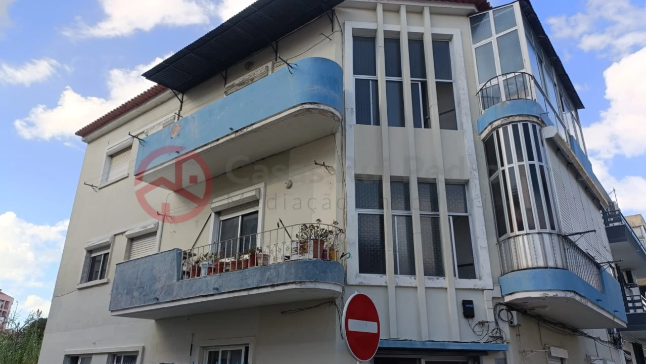 Apartamento T1 para Venda em Amora Foto 17