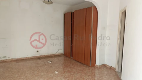 Apartamento T1 para Venda em Amora