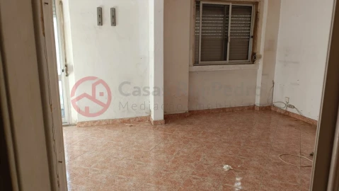 Apartamento T1 para Venda em Amora