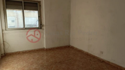Apartamento T1 para Venda em Amora