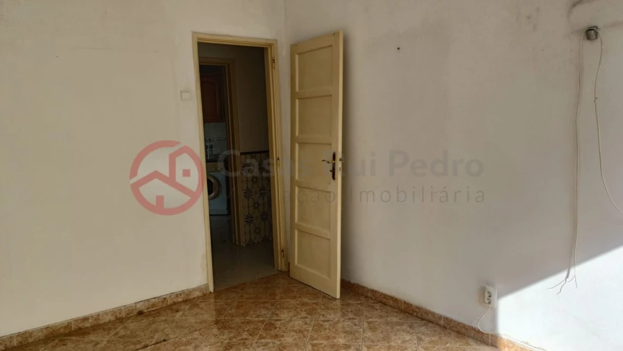 Apartamento T1 para Venda em Amora Foto 10
