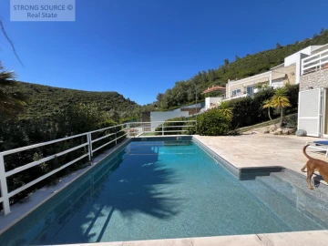 Moradia T4 para Venda em Sesimbra (Castelo)