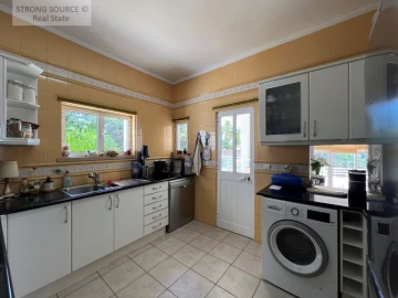 Moradia T4 para Venda em Sesimbra (Castelo)