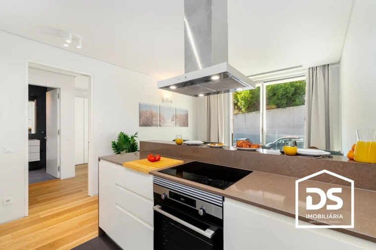 Apartamento T1 para Venda em Santo António Foto 11