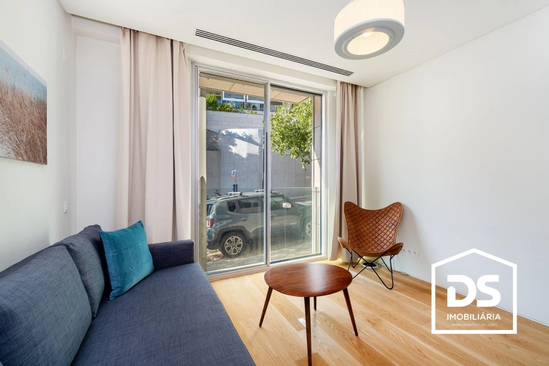 Apartamento T1 para Venda em Santo António Foto 7
