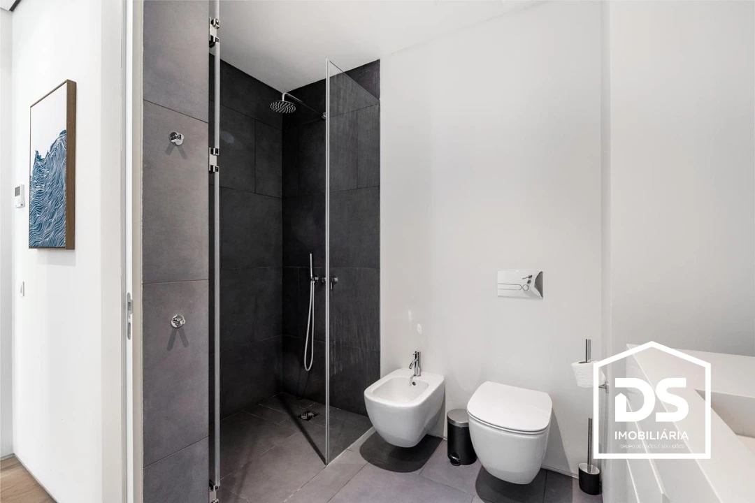 Apartamento T1 para Venda em Santo António Foto 17