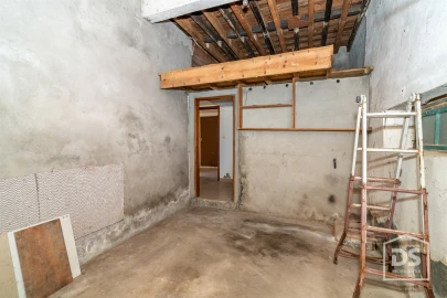 Moradia T5 para Venda em Ferreira-A-Nova
