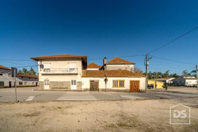 Moradia T5 para Venda em Ferreira-A-Nova