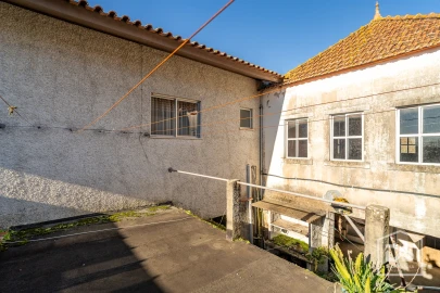 Moradia T5 para Venda em Ferreira-A-Nova