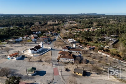 Moradia T5 para Venda em Ferreira-A-Nova