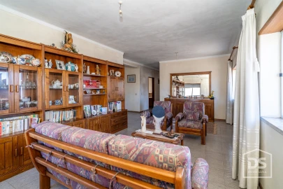 Moradia T5 para Venda em Ferreira-A-Nova