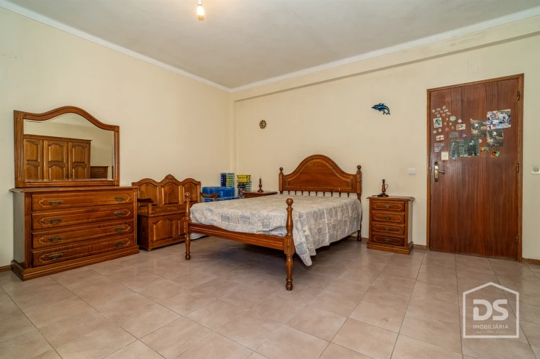 Moradia T5 para Venda em Ferreira-A-Nova Foto 26