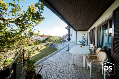 Moradia T5 para Venda em Buarcos