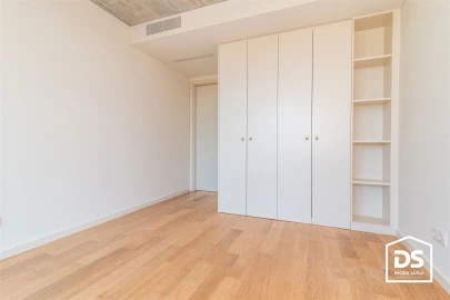 Apartamento T1 para Venda em Santa Clara e Castelo Viegas