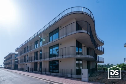 Apartamento T1 para Venda em Santa Clara e Castelo Viegas