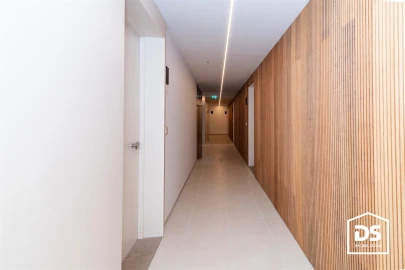 Apartamento T1 para Venda em Santa Clara e Castelo Viegas