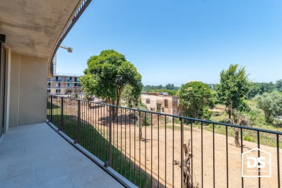 Apartamento T1 para Venda em Santa Clara e Castelo Viegas