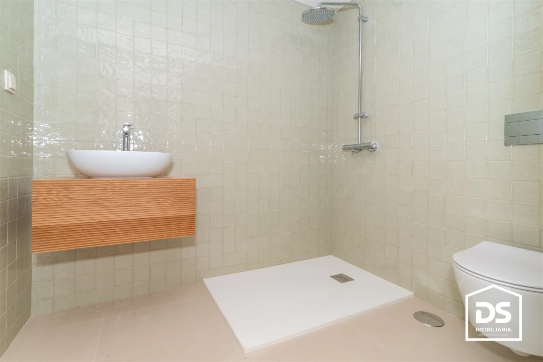 Apartamento T1 para Venda em Santa Clara e Castelo Viegas Foto 13