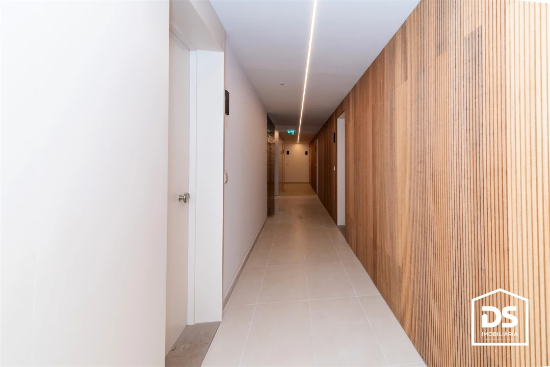 Apartamento T1 para Venda em Santa Clara e Castelo Viegas Foto 16