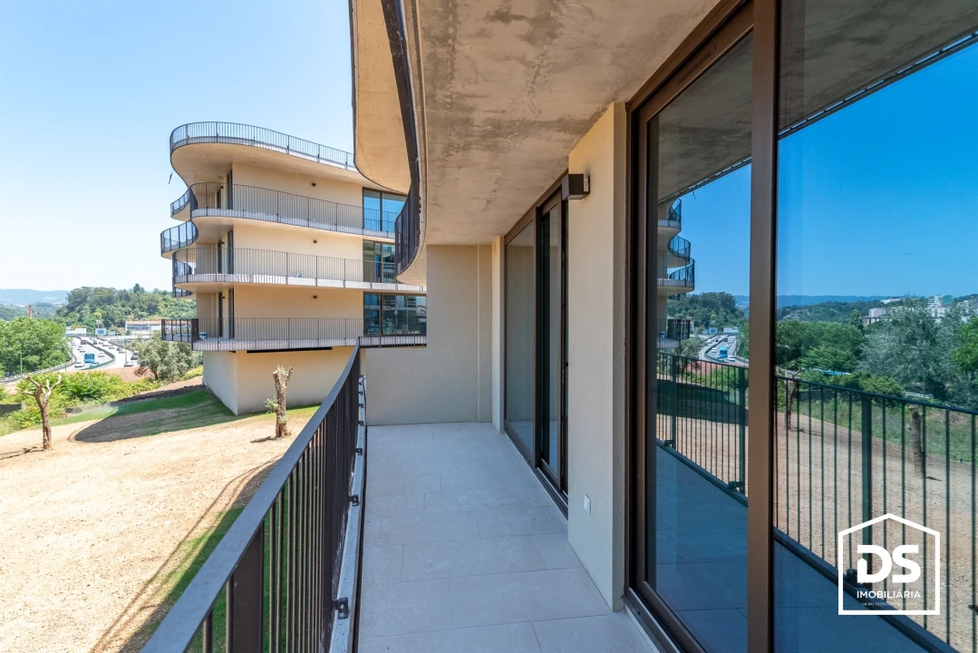 Apartamento T1 para Venda em Santa Clara e Castelo Viegas Foto 3