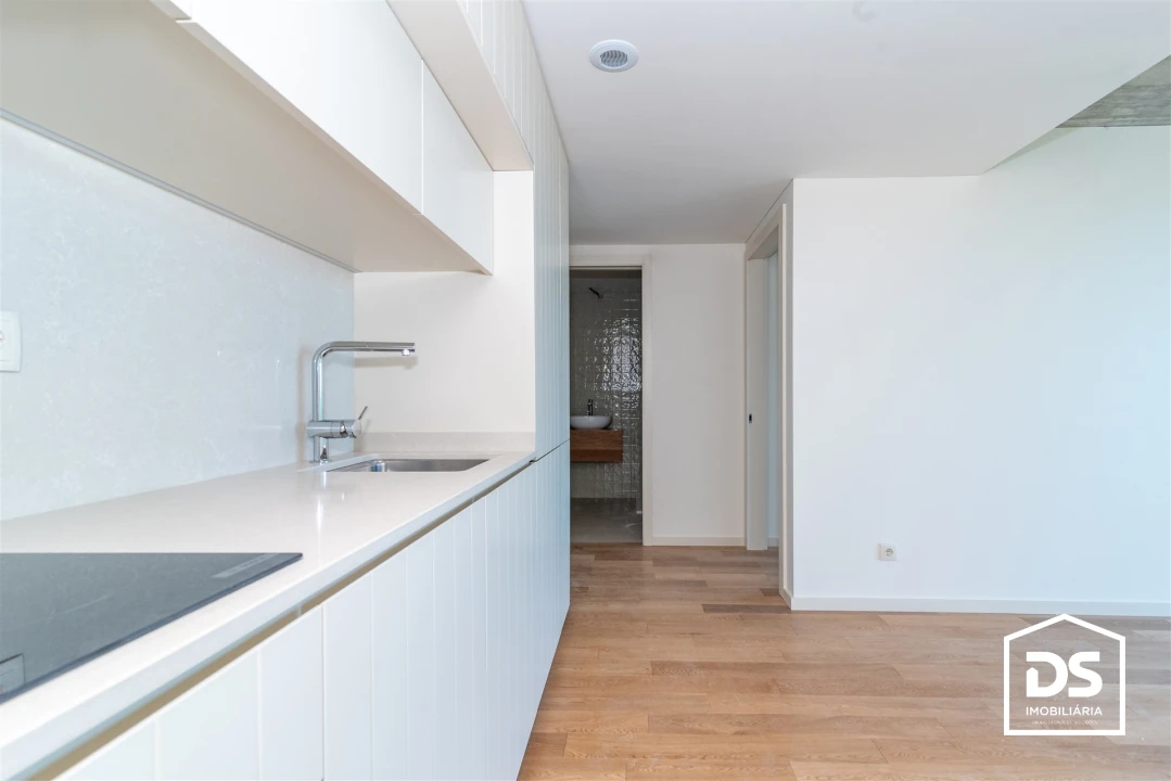Apartamento T1 para Venda em Santa Clara e Castelo Viegas Foto 8