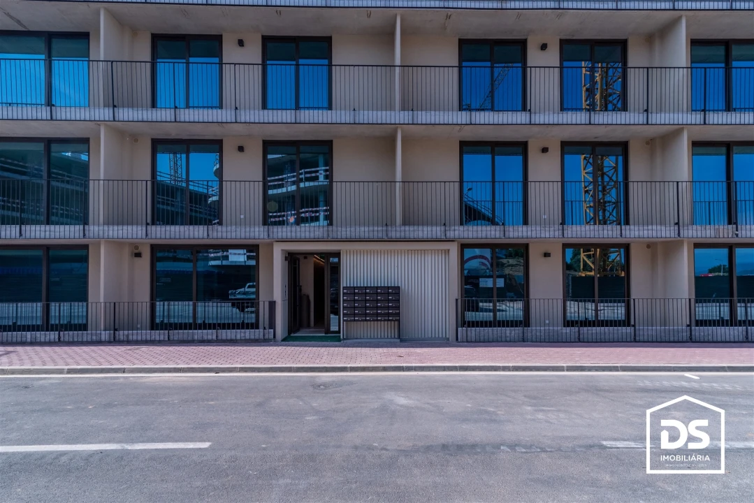 Apartamento T1 para Venda em Santa Clara e Castelo Viegas Foto 18
