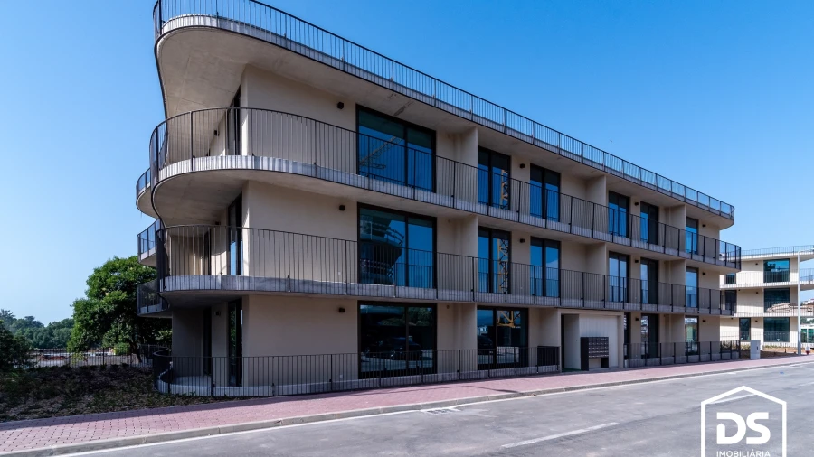 Apartamento T1 para Venda em Santa Clara e Castelo Viegas